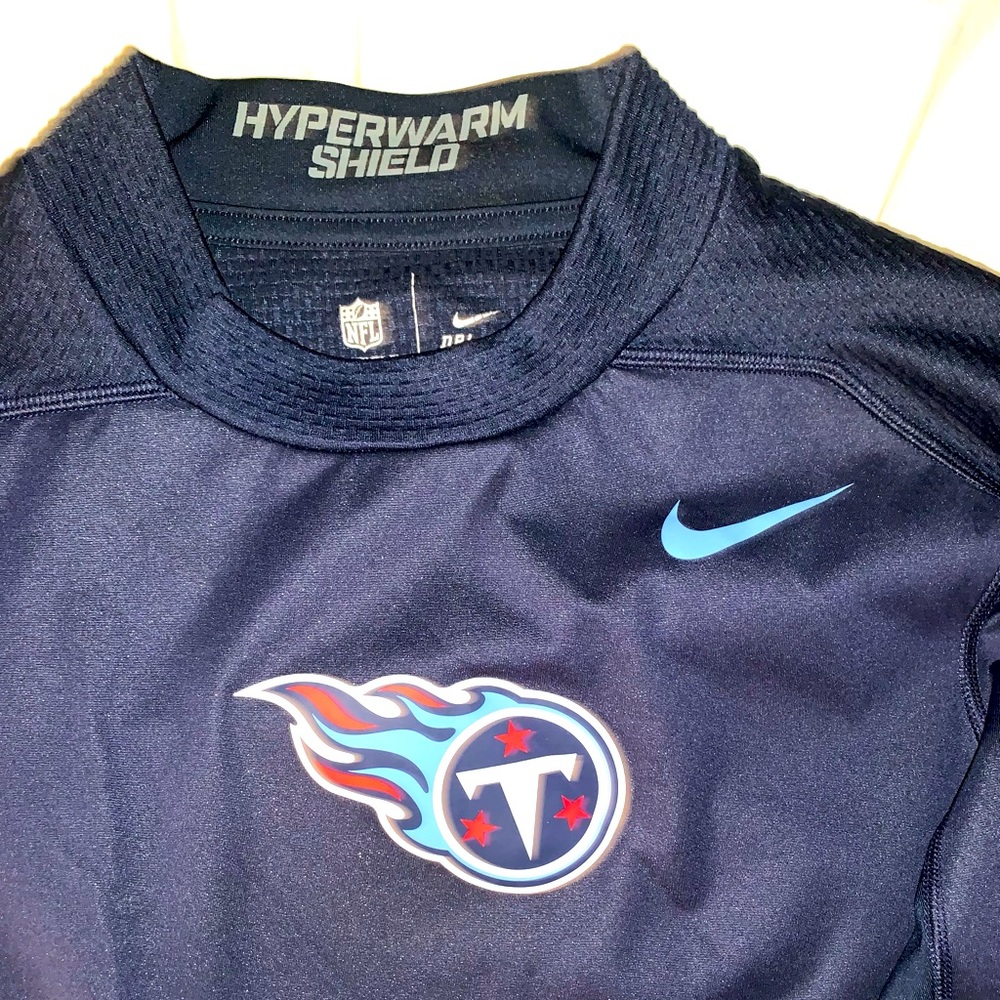 NFL Nike HyperWarm Dri-Fit Tennessee Titans shirt Men’s size Small